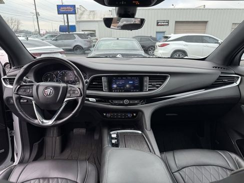 Used 2022 Buick Enclave Avenir w/ Avenir Technology Package image 8