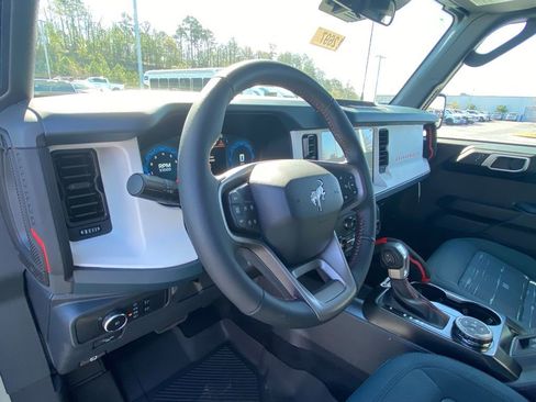 New 2026 Ford Bronco Heritage Edition image 9
