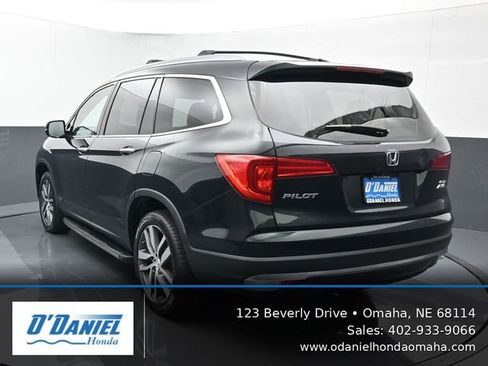 Used 2017 Honda Pilot Elite image 4