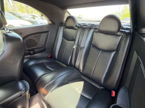 Used 2012 Chrysler 200 Touring image 8