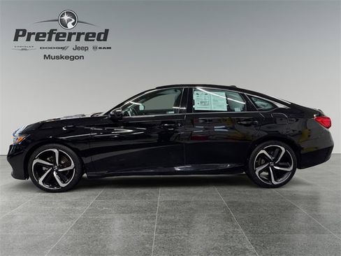 Used 2020 Honda Accord Sport image 9