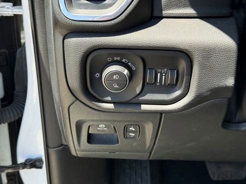 Used 2025 RAM 1500 Laramie w/ Sport Appearance Package AWD/4WD image 20