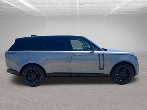 New 2026 Land Rover Range Rover Long Wheelbase SE AWD/4WD image 6