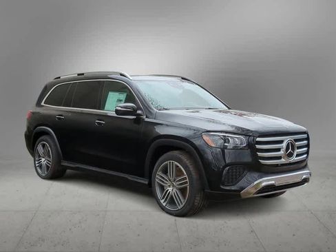 New 2025 Mercedes-Benz GLS 450 4MATIC image 2