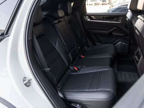 New 2025 Porsche Cayenne Turbo image 96