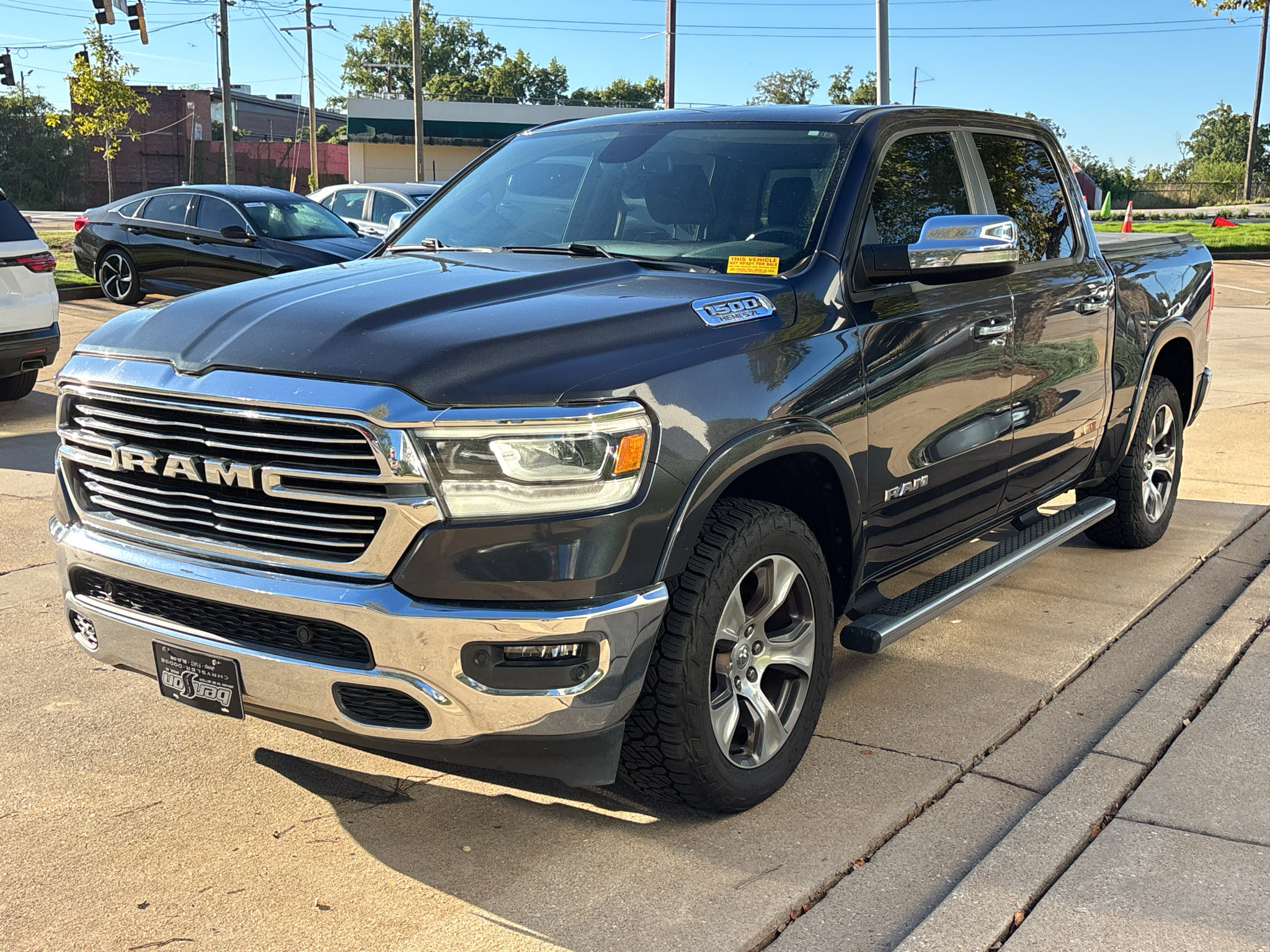 Used 2020 RAM 1500 Laramie AWD/4WD image 4