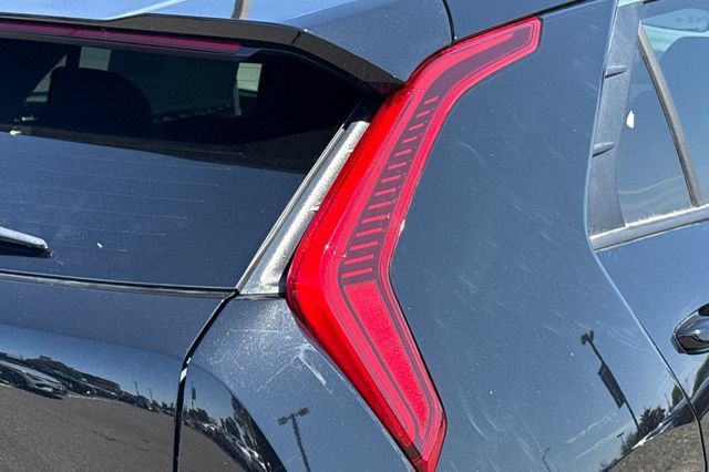 New 2026 Kia Niro Wind FWD image 35