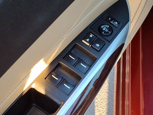 Used 2015 Acura TLX w/ Technology Package FWD image 13