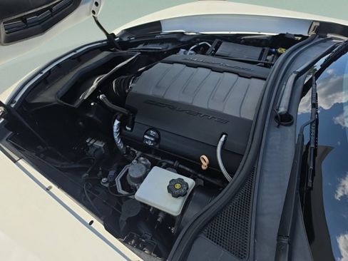 Used 2016 Chevrolet Corvette Stingray Convertible w/ 2LT Preferred Equipment Group RWD image 10