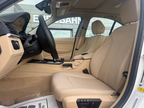 Used 2015 BMW 320i Sedan RWD image 6
