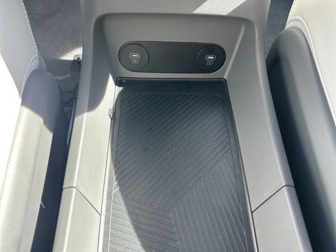 New 2026 Hyundai Ioniq 5 Limited image 24