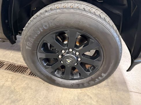 Used 2022 RAM 2500 Laramie AWD/4WD image 3