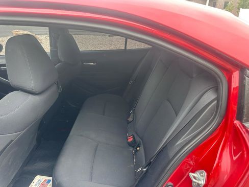Used 2021 Toyota Corolla LE FWD image 8