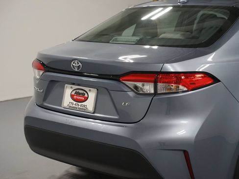 Certified 2025 Toyota Corolla LE FWD image 9