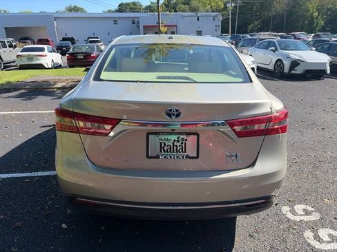 Used 2016 Toyota Avalon XLE Premium FWD image 5