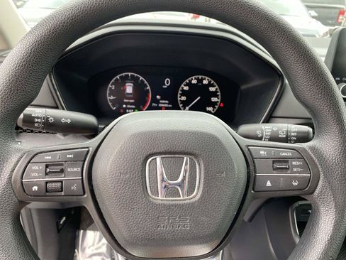 Used 2024 Honda CR-V LX image 23
