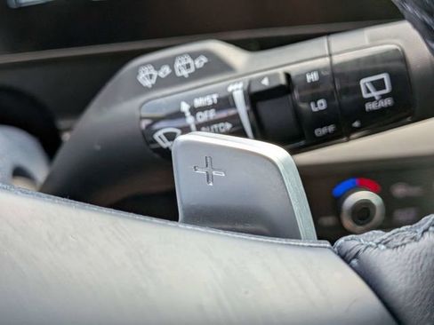 Used 2025 Kia Sportage EX w/ EX Premium Package image 30