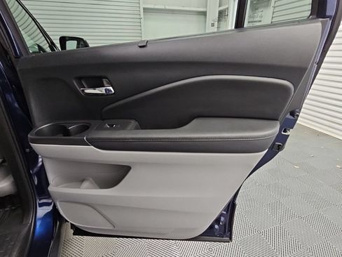 Used 2021 Honda Pilot Touring image 42