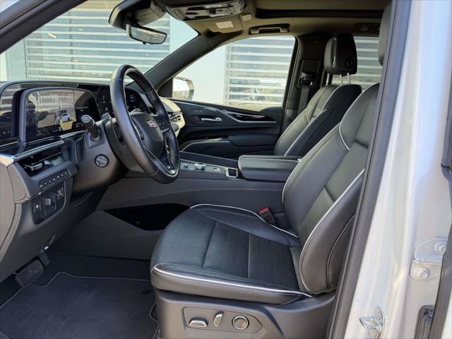 Used 2024 Cadillac Escalade ESV Sport w/ Touring Package AWD/4WD image 20