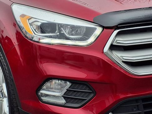 Used 2019 Ford Escape Titanium image 28