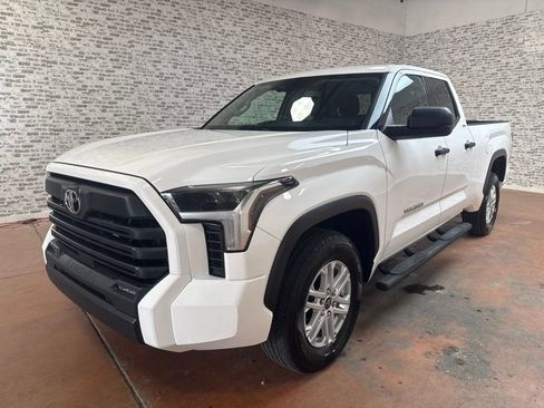 Used 2022 Toyota Tundra SR5 AWD/4WD image 3