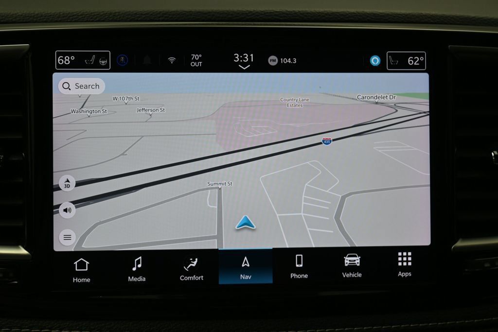 Used 2025 Chrysler Pacifica Limited FWD image 23