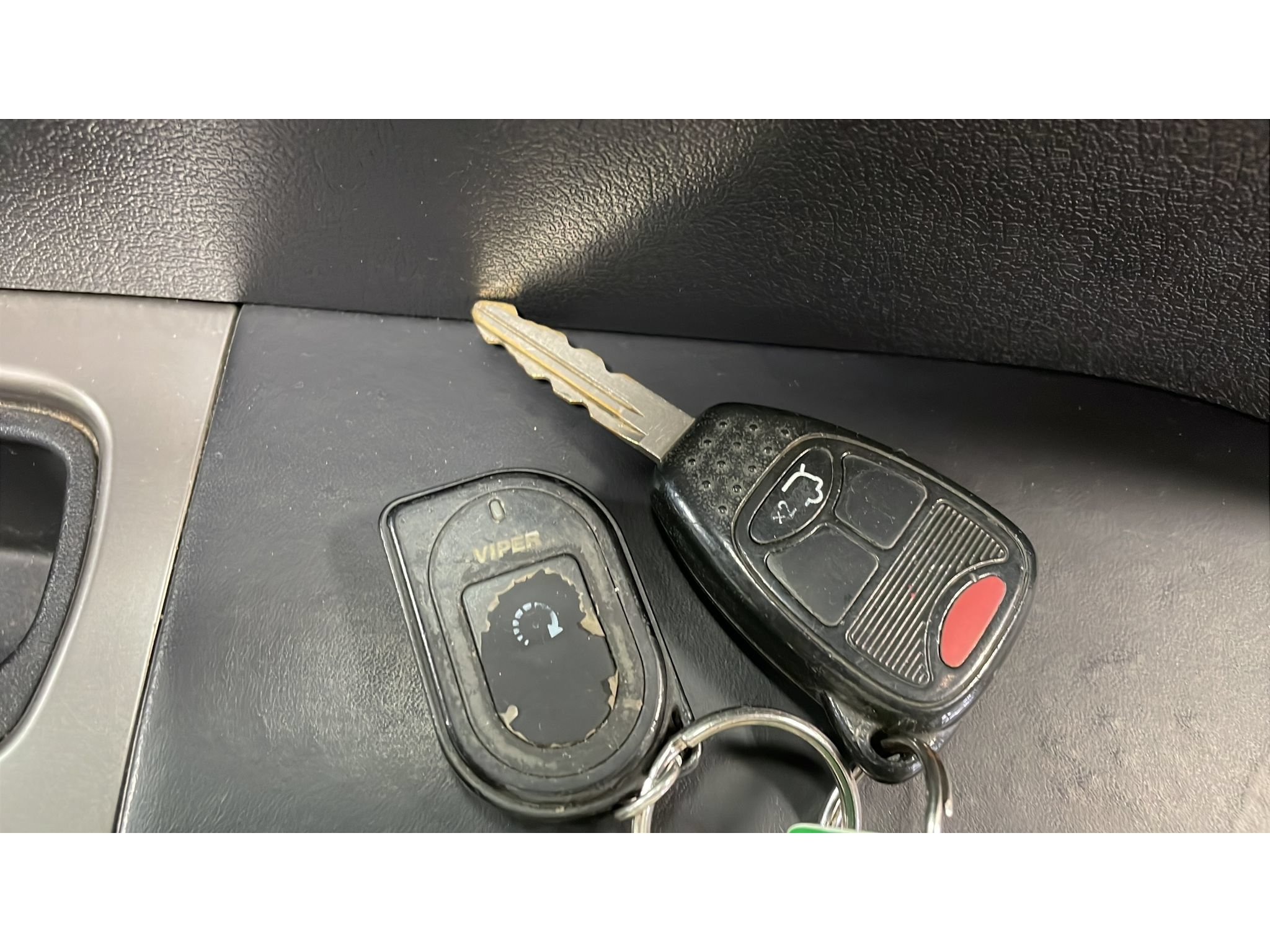 Used 2012 Jeep Liberty Limited AWD/4WD image 19