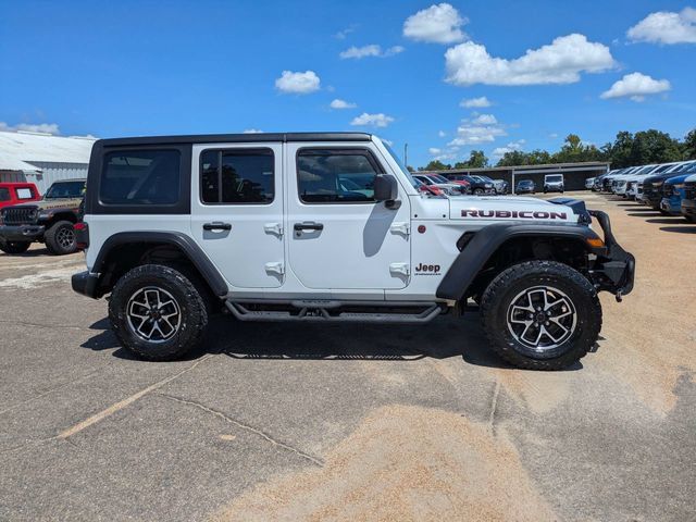 Used 2024 Jeep Wrangler Unlimited Rubicon AWD/4WD image 3