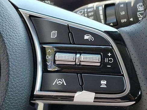 New 2026 Kia Seltos SX image 18