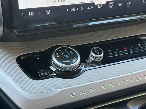 New 2026 Ford Expedition Active RWD image 22