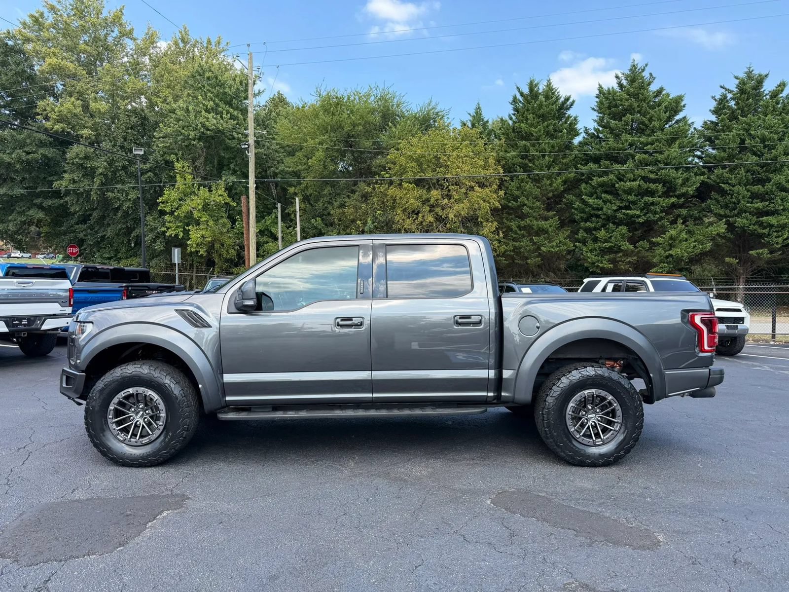 Used 2019 Ford F150 Raptor w/ Equipment Group 802A Luxury AWD/4WD image 5