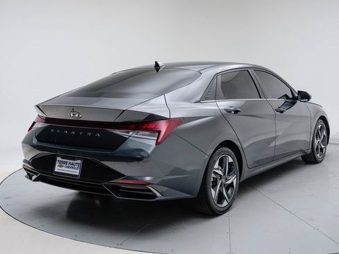 Used 2022 Hyundai Elantra SEL w/ Convenience + Premium Package image 6