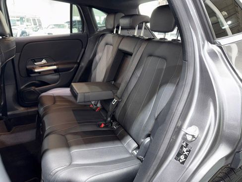 Used 2021 Mercedes-Benz GLA 250 4MATIC image 56