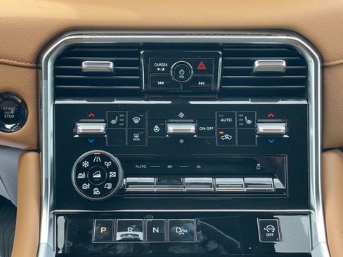 New 2025 Nissan Armada SL w/ Convenience Package image 30