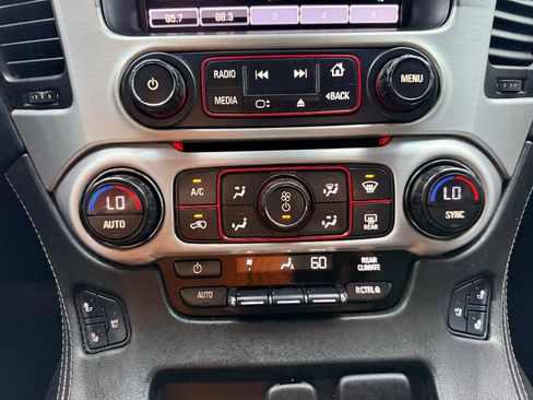 Used 2019 GMC Yukon XL SLT w/ Premium Edition RWD image 19