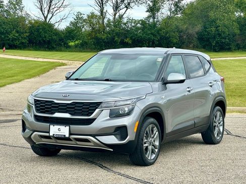 Used 2021 Kia Seltos LX image 1