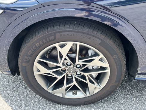 Used 2024 Genesis GV70 2.5T w/ Advanced Package AWD/4WD image 12