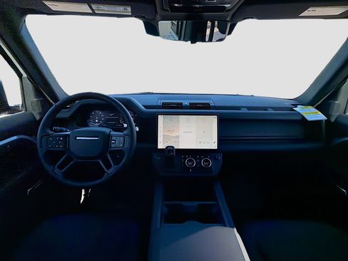 New 2026 Land Rover Defender 130 X-Dynamic SE image 17