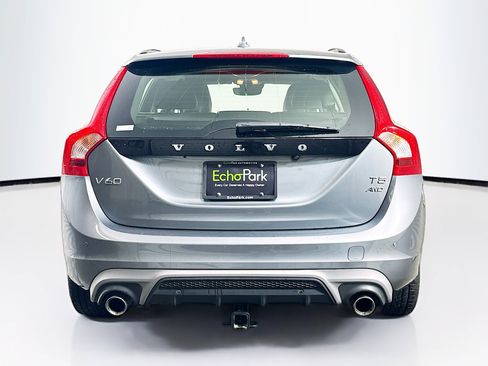 Used 2018 Volvo V60 T5 Dynamic AWD/4WD image 7