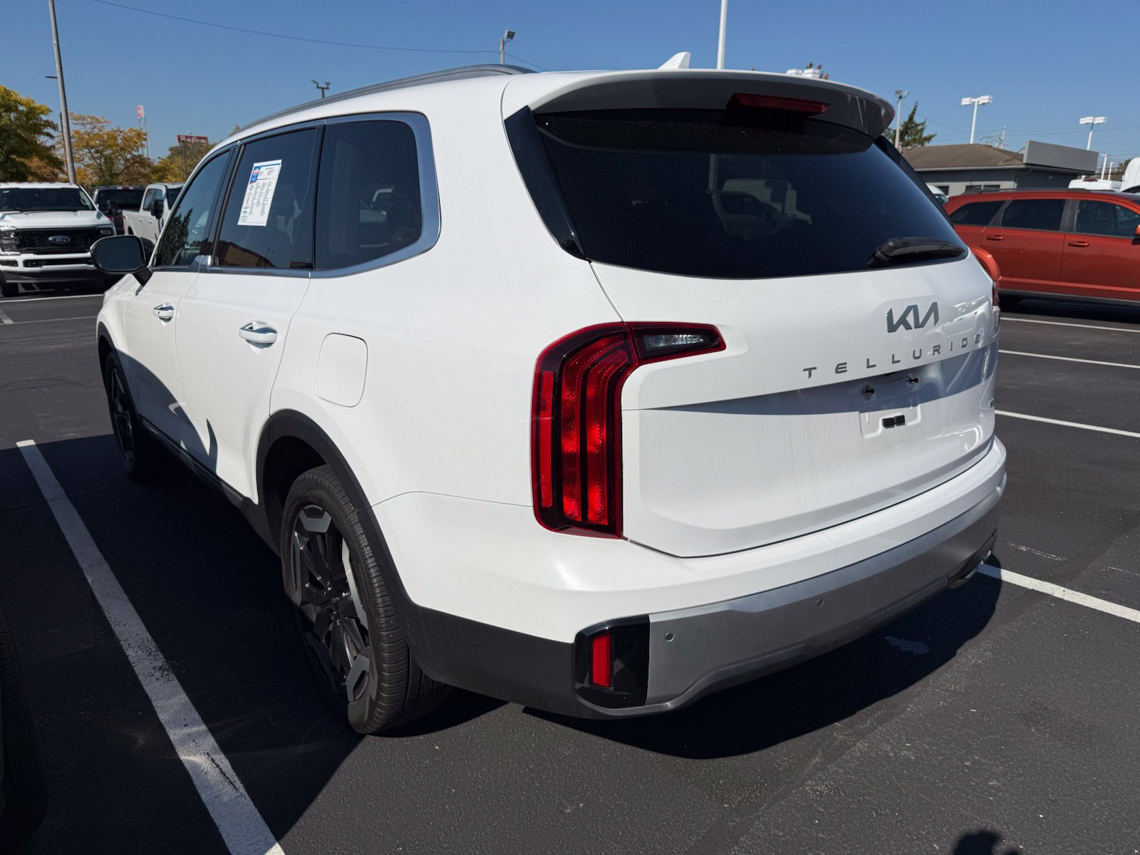 Used 2024 Kia Telluride S w/ S Sunroof Package AWD/4WD image 5