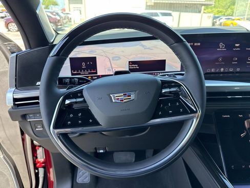 New 2026 Cadillac Escalade ESV Luxury AWD/4WD image 28