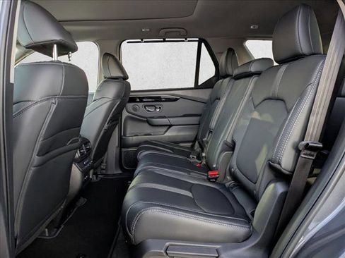 New 2025 Honda Pilot Touring image 16