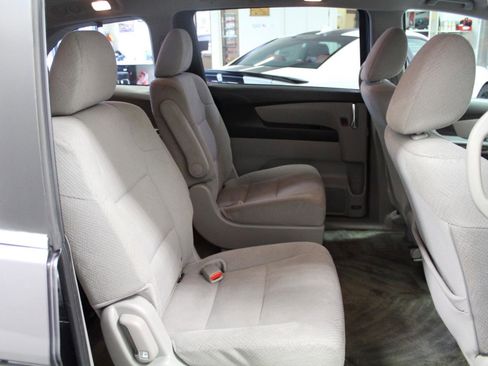 Used 2015 Honda Odyssey LX image 23
