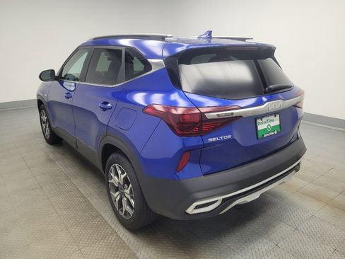Used 2022 Kia Seltos EX AWD/4WD image 5