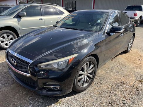 Used 2015 INFINITI Q50 2.0t w/ Moonroof Package image 2
