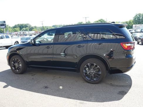 Used 2024 Dodge Durango SXT w/ SXT Blacktop Group AWD/4WD image 8
