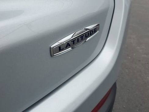 Certified 2024 Jeep Compass Latitude image 24