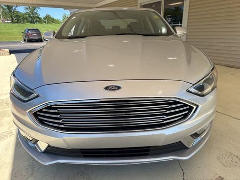 Used 2017 Ford Fusion SE w/ Fusion SE Technology Package AWD/4WD image 7