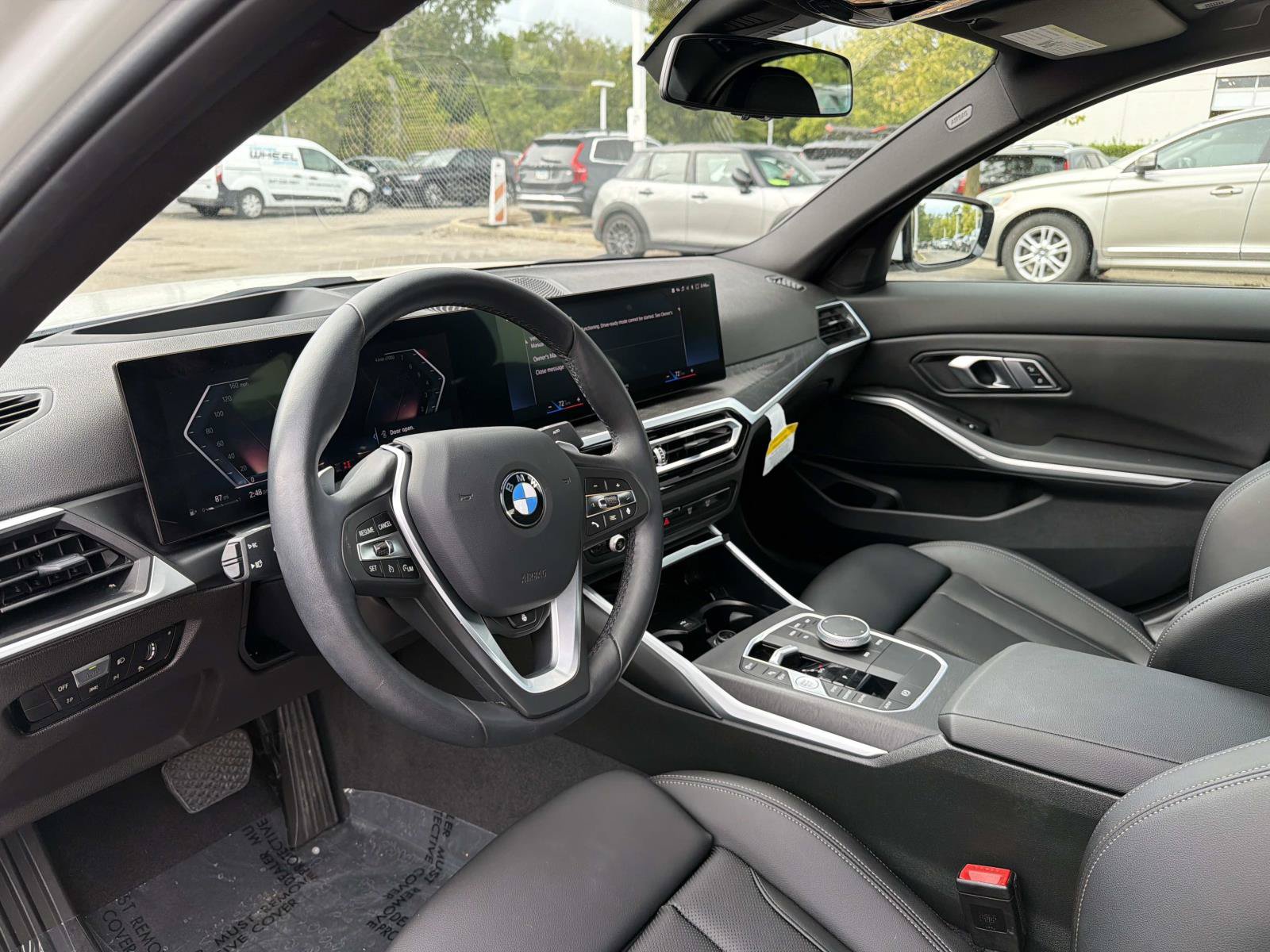 Certified 2023 BMW 330i xDrive Sedan w/ Premium Package AWD/4WD image 39