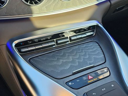 Used 2022 Mercedes-Benz AMG GT 43 image 35